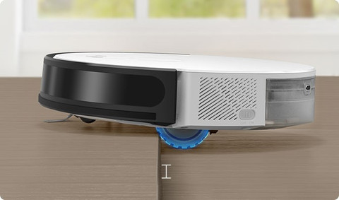 TP-Link Tapo RV20 Mop product in use