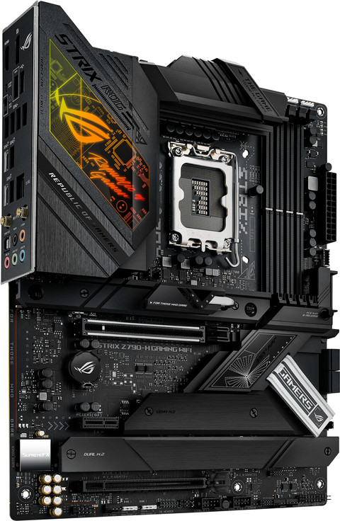 ASUS ROG Strix Z790-H GAMING WIFI linke seite