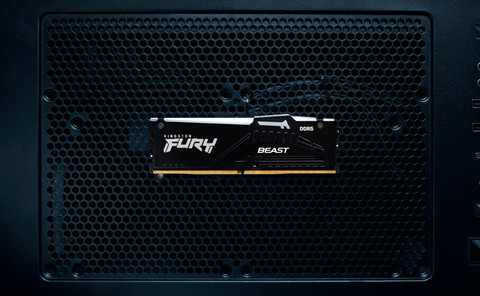 Kingston FURY Beast RGB EXPO 32GB (2x16GB) DDR5 DIMM CL30 6.000 MHz produkt in gebrauch