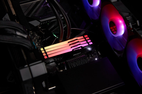 Kingston FURY Beast RGB XMP 32GB (2x16GB) DDR5 DIMM CL30 6000MHz product in use