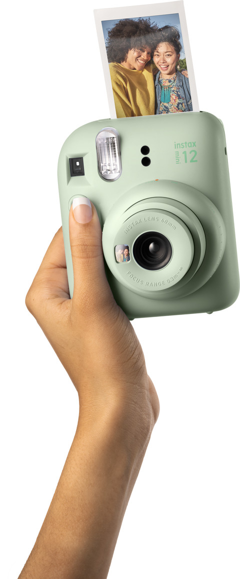 Fujifilm Instax Mini 12 Mint Green Bundel product in gebruik