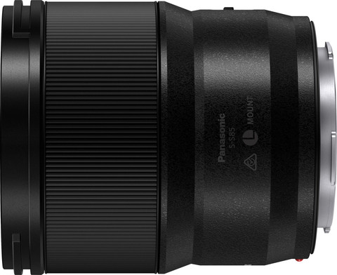 Panasonic Lumix S 28-200mm f/4-7.1 linke seite