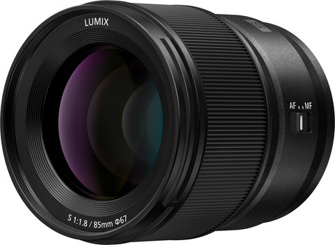 Panasonic Lumix S 28-200mm f/4-7.1 rechte seite