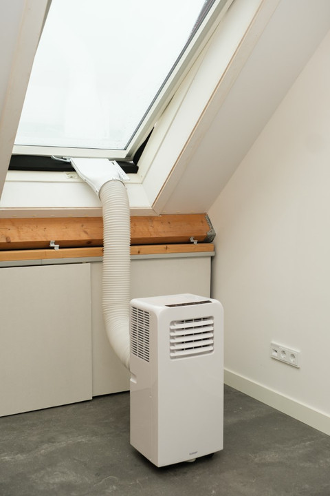 Eurom Window Way-Out product in use