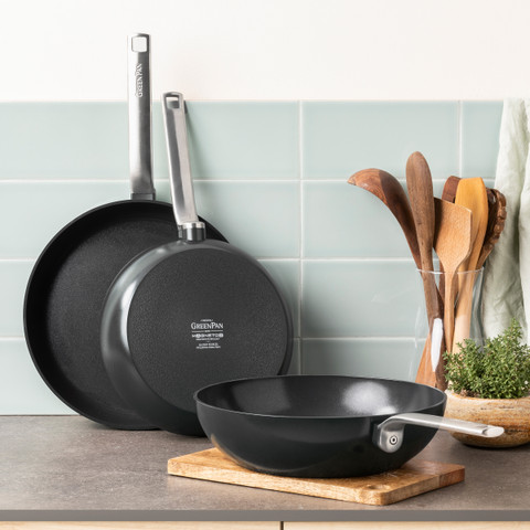 GreenPan Evolution Wokpan 28 cm Zwart rechterkant