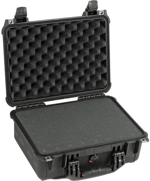 Peli 1450 Protector Case Zwart Koffer met plukschuim binnenkant