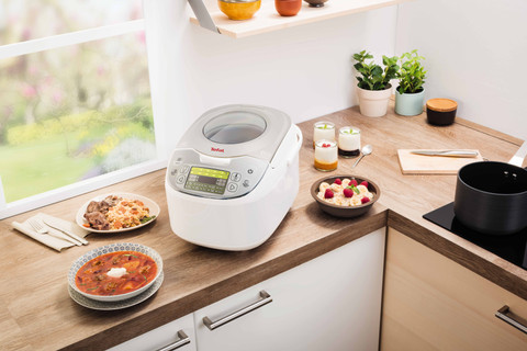 Tefal RK8121 45-in-1 Rice and Multicooker product in use