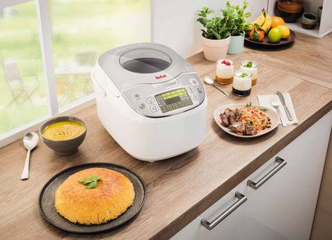 Tefal RK8121 45-in-1 Rice and Multicooker product in use