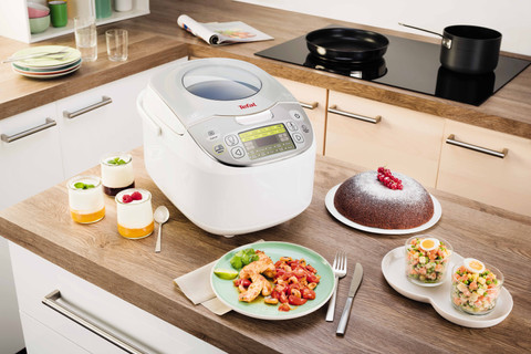 Tefal RK8121 45-in-1 Rice and Multicooker product in use