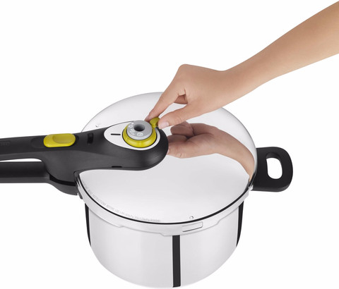 Tefal Secure 5 Neo Pressure Cooker 6L product in use