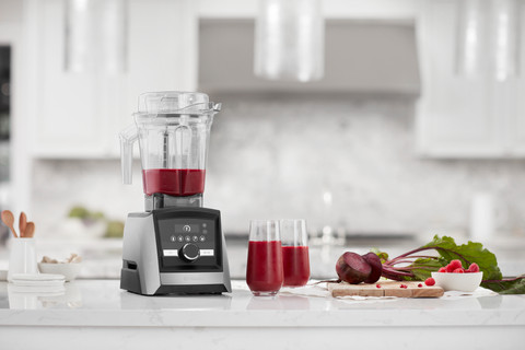 Vitamix Ascent A3500i Brushed Stainless Steel product in use