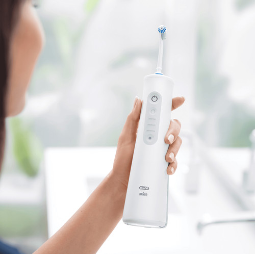 Oral-B Aquacare Pro Expert voorkant
