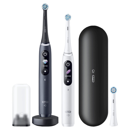 Oral-B iO Series 8 Black and White Duo Pack with Extra Brush Attachment -  Coolblue - Before 23:59, delivered tomorrow