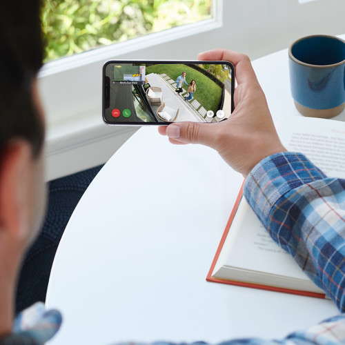 - DE BESTE RING SPOTLIGHT CAM PRO - ACCU - ZWART + USB-C ZONNEPANEEL