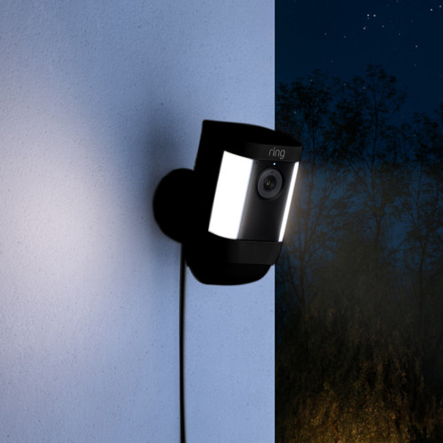 - DE BESTE RING SPOTLIGHT CAM PRO - PLUG IN - ZWART - 2-PACK