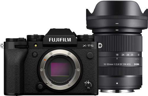 Fujifilm X-T5 Zwart + Sigma 18-50mm f/2.8 DC DN Contemporary Main Image