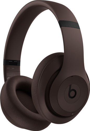 Beats Studio Pro Bruin Main Image