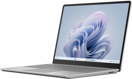 Second Chance Microsoft Surface Laptop Go 3 i5 / 8GB / 256GB Platinum 