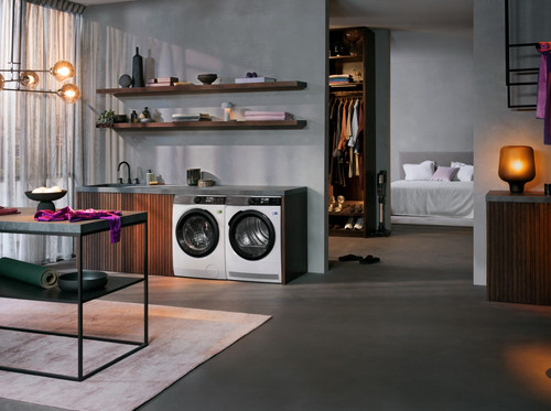 AEG TR73CB96 SensiDry product in use