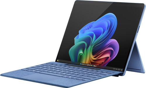 Microsoft Surface Pro Copilot+ PC OLED Snapdragon X Elite / 16GB / 512GB Sapphire Main Image