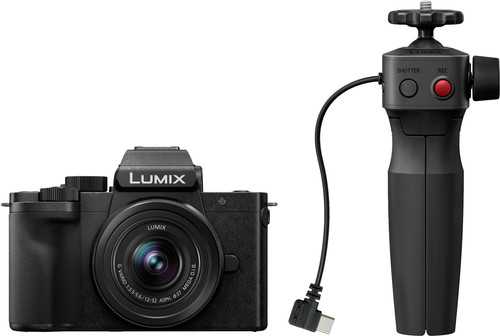 Panasonic LUMIX G100D + 12-32mm f/3.5-5.6 + Grip Main Image