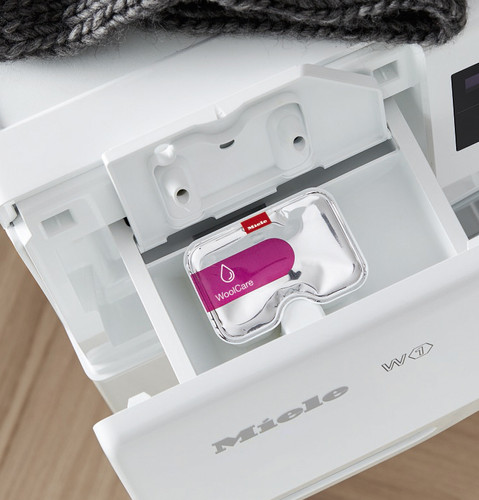 Miele WEA 128 WCS detail