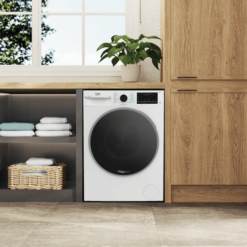 Beko B5WM69418WC AquaTech product in use