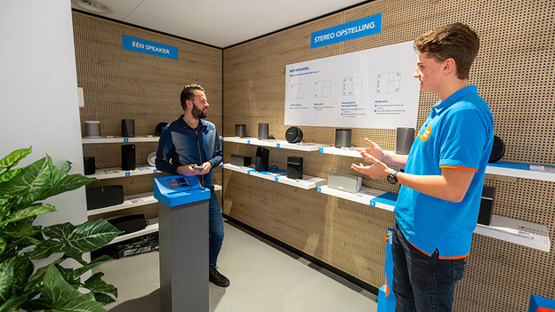 Wifi speakers testen in de winkel