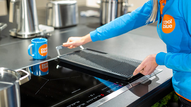 Grill pan on cooktop