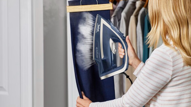 Verticaal stomen strijkijzers