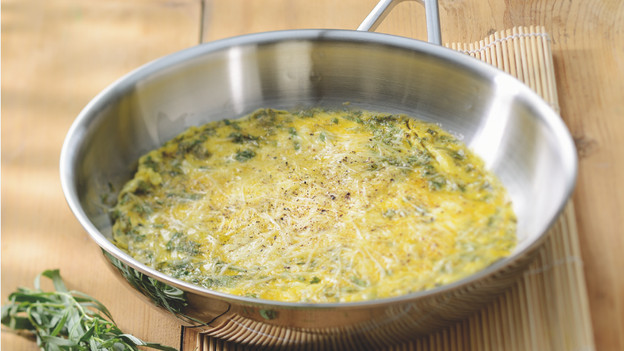 Omelet in stainless steel pan