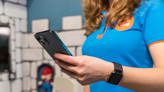 Control large iPhone