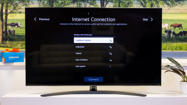 Step 2: select the right WiFi network and connect