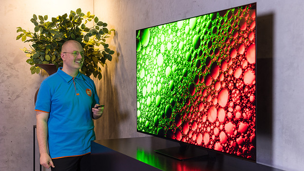 Excellent viewing angle, little reflections