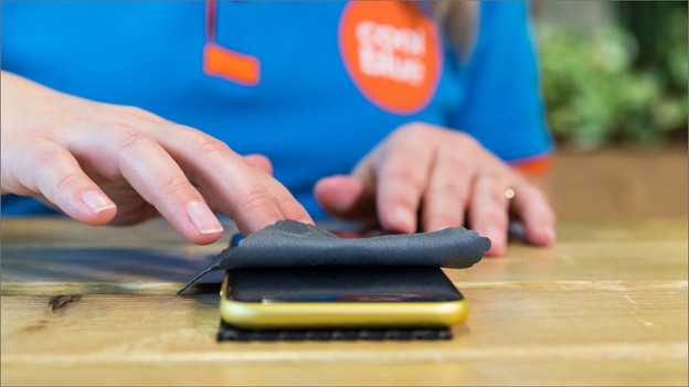 Luchtbubbels wegduwen