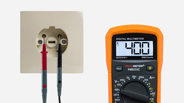 Measure perilex socket with multimeter