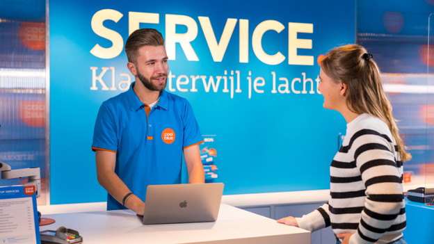 MacBook M5 pre-order