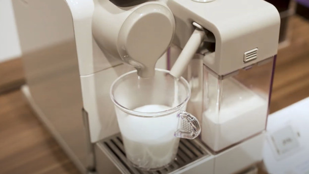 Melkreservoir: cappuccino met één druk op de knop