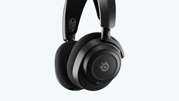 SteelSeries Arctis Nova 7: metal