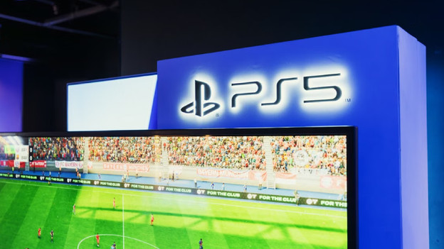 PS5 meubel met FC 26