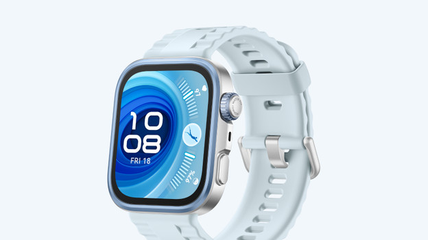 Fit 4 Pro: groter scherm en een titanium afwerking