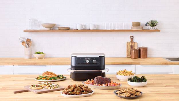 Ninja airfryer with food