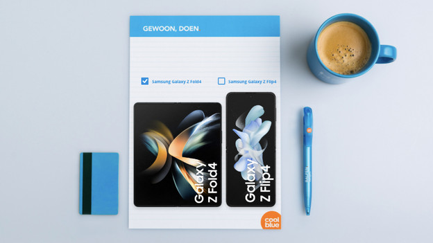 Fold 4: 7.6-inch Quad HD screen, suitable for S Pen