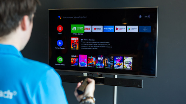 Which media player plays everything?