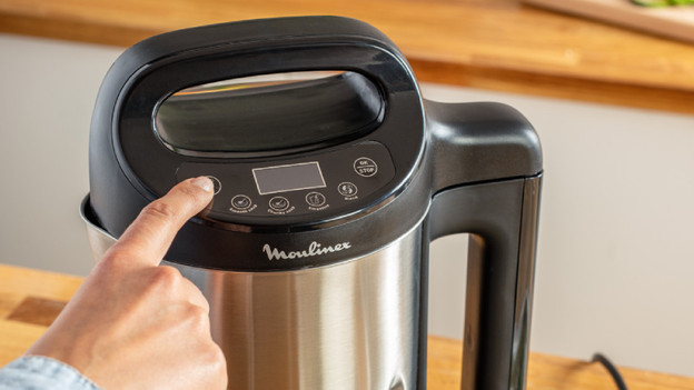 Soepmaker met voorgeprogrammeerde programma's