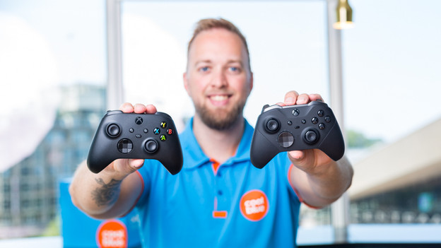 Expert with 2 Xbox controllers