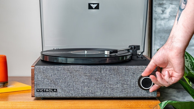 Ingebouwde speakers in de platenspeler