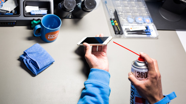 iphone oplaadpoort schoonmaken