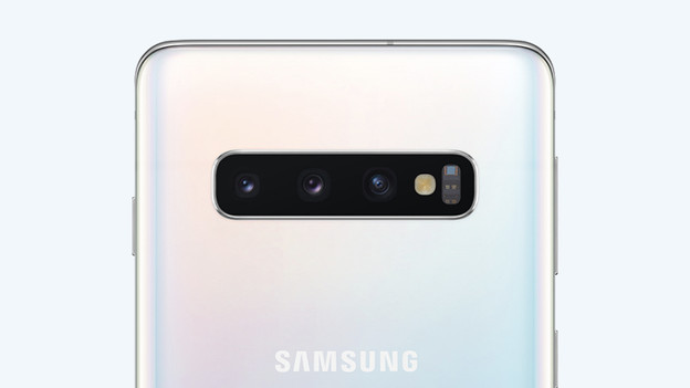 Galaxy S10: 3 cameras next to each other