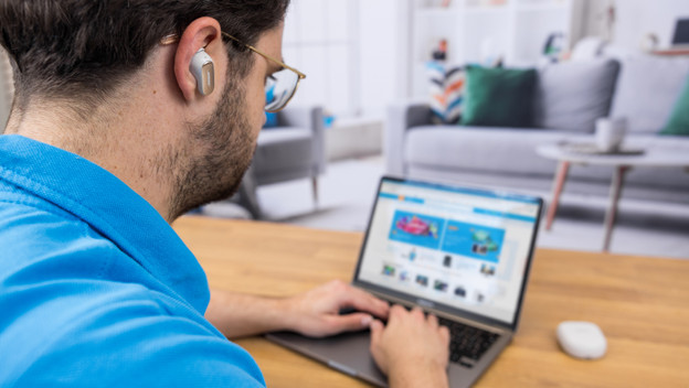 noise cancelling bose quietcomfort ultra earbuds